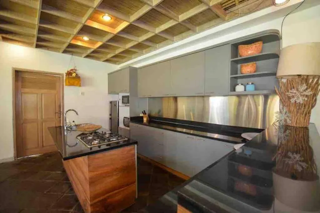 Villa Suara Ocean - A Cozy 3 Bedrooms Villa With Pool Seminyak  Indonesia